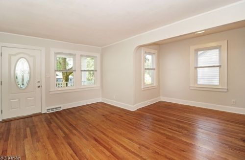 10 Cedar Ln, Chatham Township NJ  07928-1149 exterior