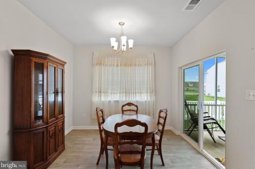 20402 Unionfield Ln, Slaughter Beach DE  19963-3940 exterior