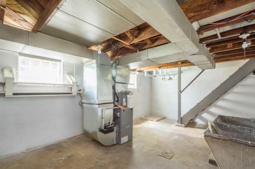 4326 Homestead Duquesne Rd, Whitaker PA  15120-3543 exterior