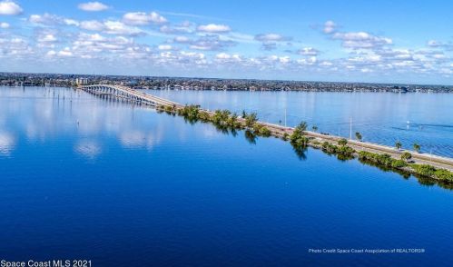 307 Basswood Ct, Cocoa FL  32926-3159 exterior