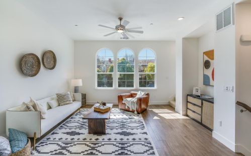 765 Evelyn Ave, Sunnyvale, CA 94086-6527