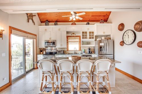 1820 Sunset Dr, Saint George Island FL  32328-3120 exterior