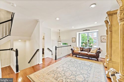 6352 Cullen Pl, Haymarket VA  20169-5400 exterior