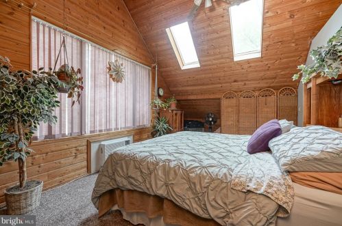 318 White Birch Dr, Riverton NJ  08077-4396 exterior