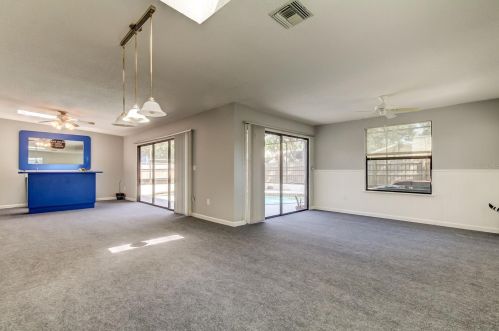 2854 Trailwood Dr, Palm Harbor FL  34684-3250 exterior