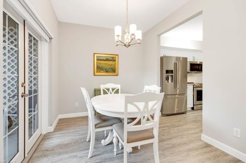 859 Tanbark Dr, Naples, FL 34108-6504