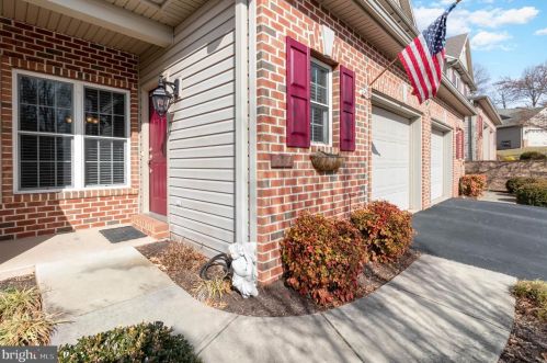 244 Red Haven Rd, Rudytown, PA 17070-3173
