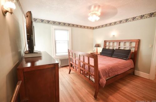 78 Lincoln Ave, United States Coast Guard Ac CT  06320-5145 exterior