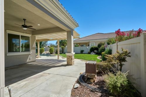 1594 Tanglewood Ct, Beaumont CA  92223-8540 exterior