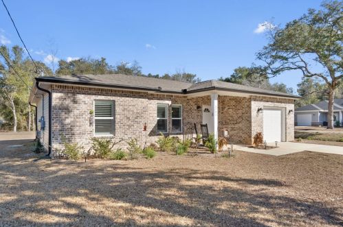 6792 Joy St, Milton FL  32583-9026 exterior