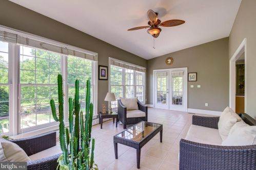 12664 Crabtree Falls Dr, Bristow VA  20136-2161 exterior