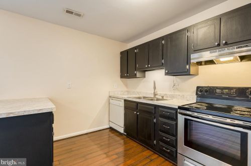 2 Farrell Ln, Fredericksburg VA  22408-4004 exterior