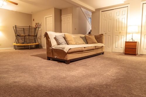 10641 Manor Dr, Dyer IN  46373-9119 exterior