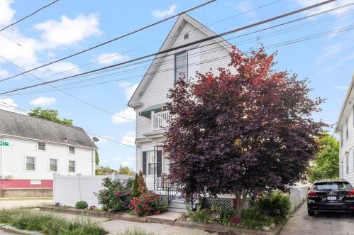 52 Winthrop Ave, Providence, RI 02908-3824