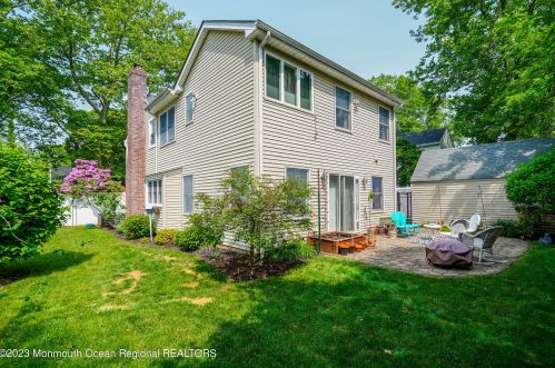 17 Grant Pl, Tinton Falls NJ  07701-2117 exterior