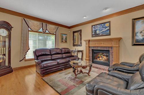 413 16th St, Sartell MN  56377-1992 exterior