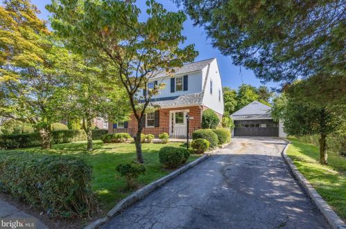 409 Sugartown Rd, Wayne, PA 19087-2953