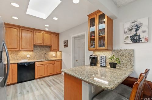 10421 La Cima Dr, Whittier CA  90603-2233 exterior