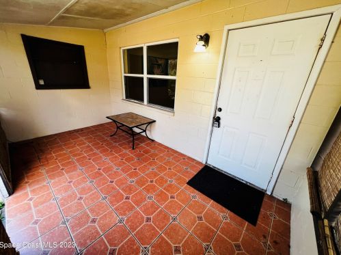 305 Iris St, Cocoa, FL 32927-4823