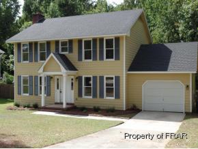 2290 Lakewell Cir, Fayetteville, NC 28306-9774