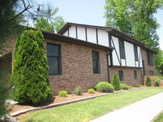 2316 Colonial View Rd, Kingsport, TN 37663-2766