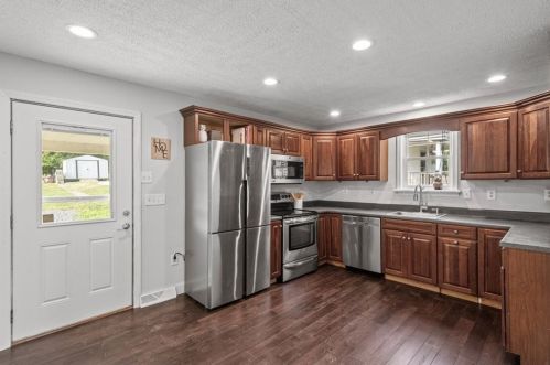 511 Hiland Ave, Monongahela, PA 15063-1521