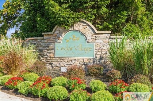 3402 Cedar Village Blvd, East Brunswick, NJ 08816-1392