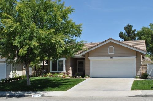 23547 Chatfield Way, Santa Clarita, CA 91354-2111