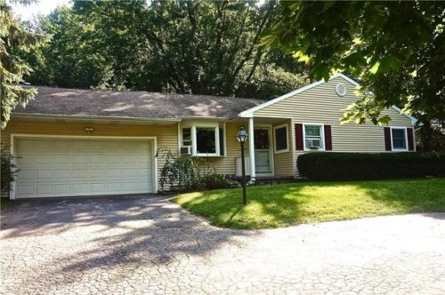 740 Gravel Rd, Webster, NY 14580-1716