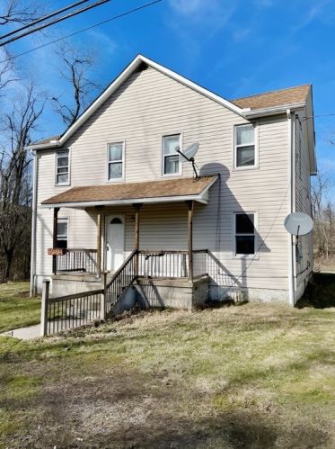 1010 2nd St, Mc Donald, PA 15057-2473