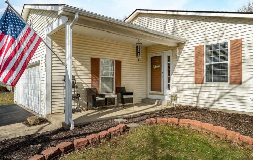 2386 Stargrass Ave, Darbydale, OH 43123-9299
