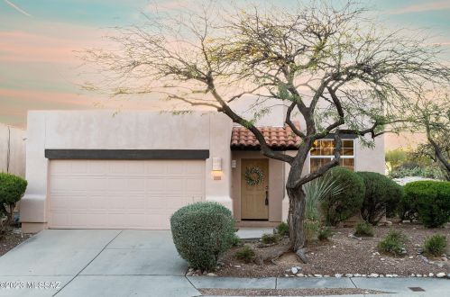 6695 Calle De Calipso, Tucson, AZ 85718-2090