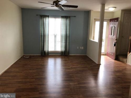 2866 Madeira Ct, Woodbridge VA  22192-1940 exterior