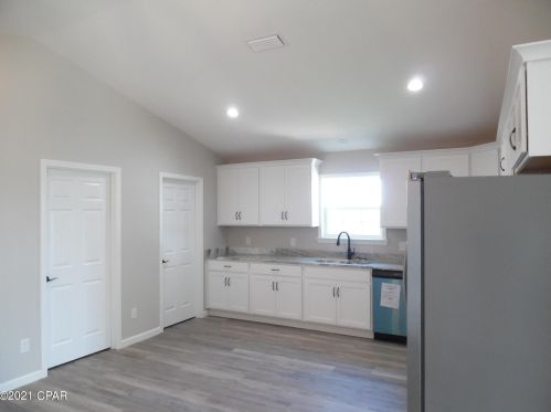 1106 Church St, Marianna FL  32448-7361 exterior