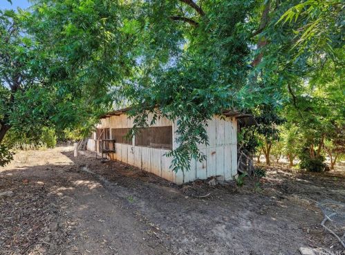 2595 Gibson St, Riverside CA  92503-6329 exterior