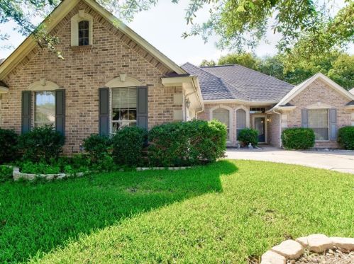 5533 Greenview Ct, Fort Worth, TX 76148-4030