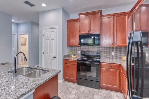 1042 Harbor Ridge Dr, Kissimmee FL  34759-6208 exterior