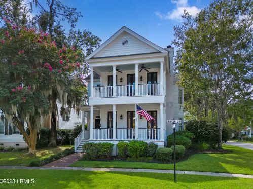 102 Bryan Dr, Beaufort, SC 29902-5261