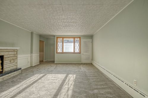 426 Emerson St, Vandergrift PA  15690-1520 exterior