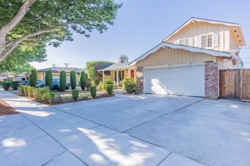 1069 Homestead Rd, Sunnyvale CA  94087-5028 exterior