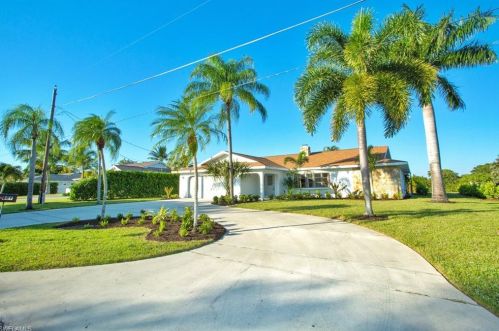 609 Cypress Way, Naples, FL 34110-1163
