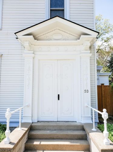 53 Main St, London, OH 43140-1242