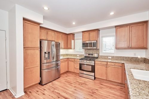 20 Travis Rd, Buena Park CA  90621-8426 exterior