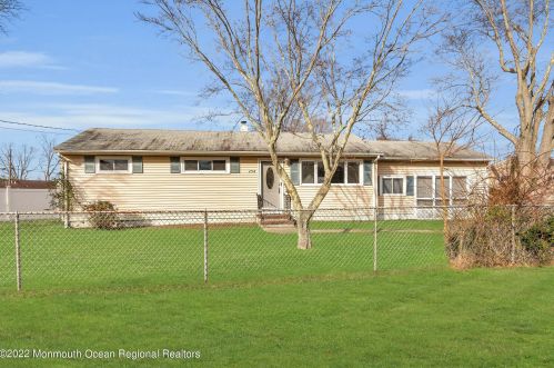 254 Huppert Dr, Bricktown, NJ 08723-6806