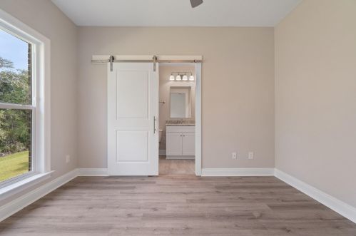 2129 Trevor Cir, Milton FL  32583-9616 exterior