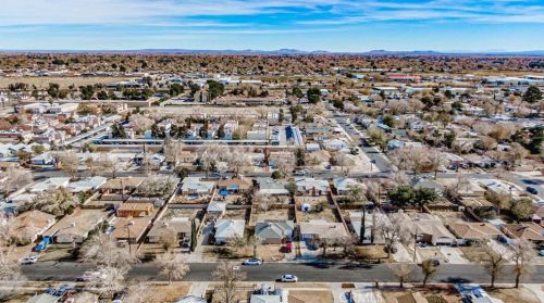 44034 Date Ave, Lancaster CA 93534-4425 exterior