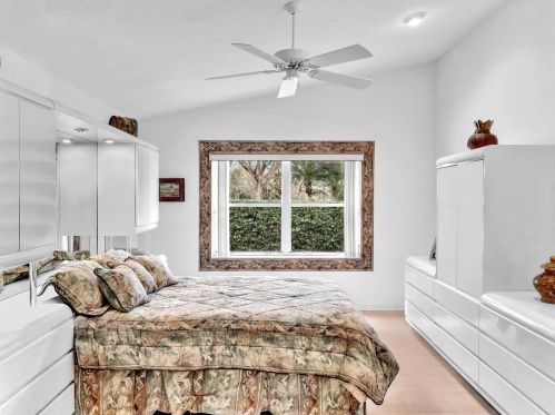 6840 Lismore Ave, Boynton Beach FL  33437-6441 exterior