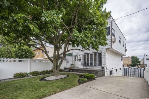 1036 Dean Ave, Bronx, NY 10465-1505