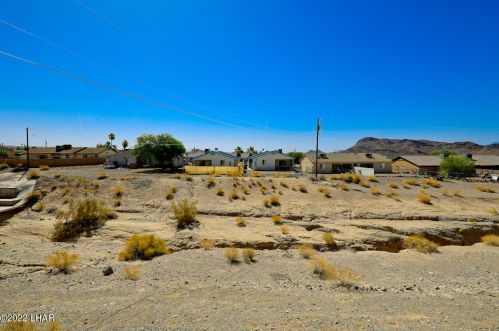 3094 Shoshone Dr, Lake Havasu City AZ  86406-8674 exterior