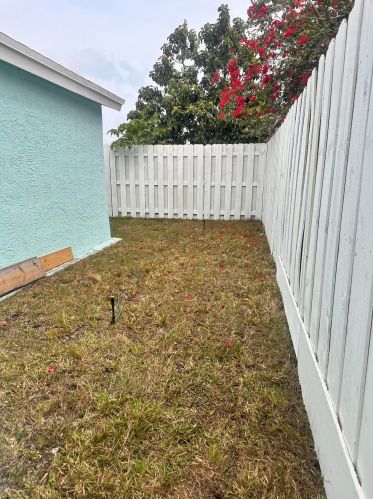 2850 Kentucky St, West Palm Beach FL  33406-4243 exterior